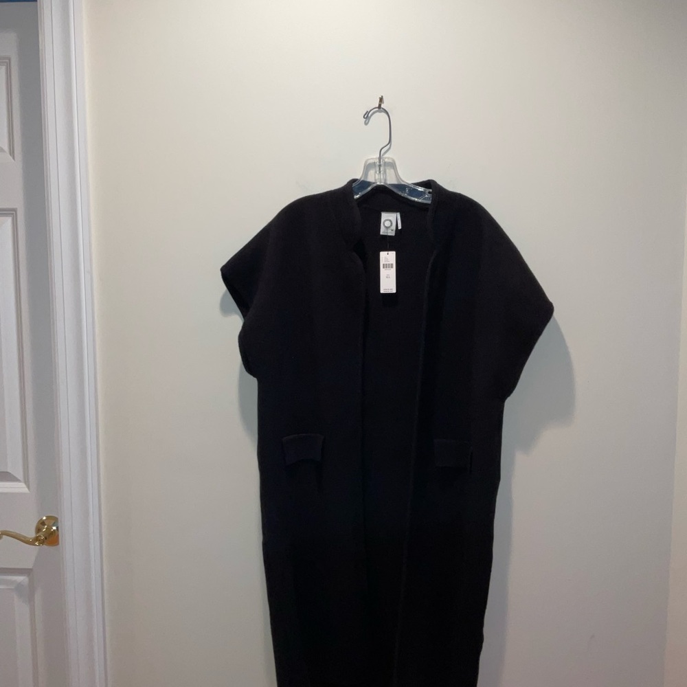 NWT NEVER WORN AKEMI + KIN BY ANTHROPOLOGIE CAP SLEEVE LONG LENGTH SWEATER O/S